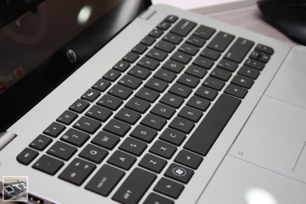 HP發表 Wi-Fi無線雷射觸控滑鼠 HP X7000 Wi-Fi Touch Mouse，以及HP ENVY14 Spectre、HP ENVY15 - 老貓測3C