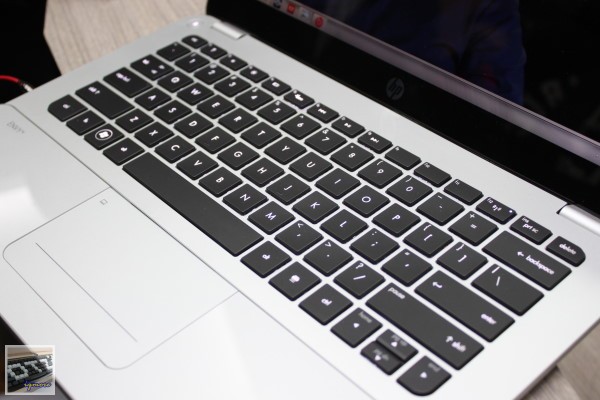HP發表 Wi-Fi無線雷射觸控滑鼠 HP X7000 Wi-Fi Touch Mouse，以及HP ENVY14 Spectre、HP ENVY15 - 老貓測3C