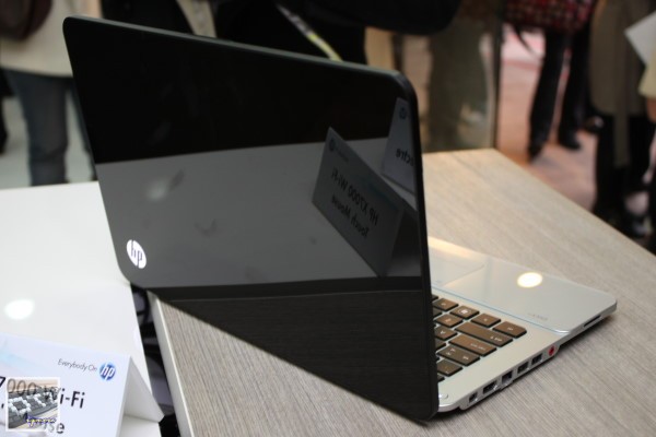 HP發表 Wi-Fi無線雷射觸控滑鼠 HP X7000 Wi-Fi Touch Mouse，以及HP ENVY14 Spectre、HP ENVY15 - 老貓測3C