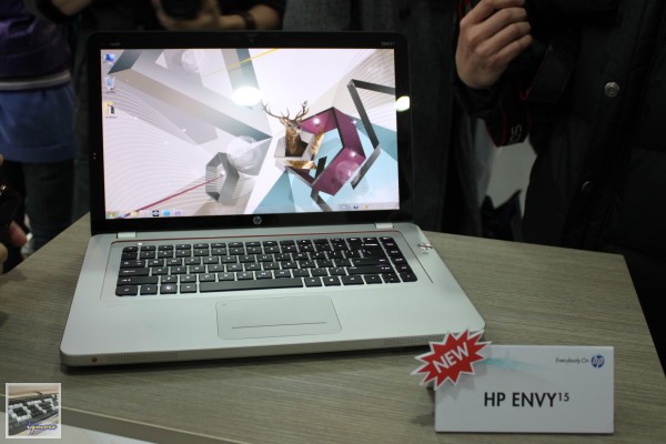 HP發表 Wi-Fi無線雷射觸控滑鼠 HP X7000 Wi-Fi Touch Mouse，以及HP ENVY14 Spectre、HP ENVY15 - 老貓測3C