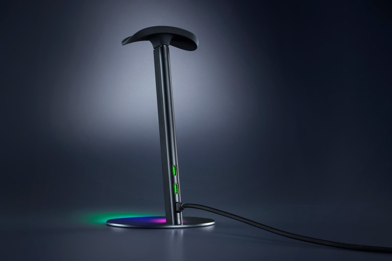 雷蛇發布 Razer Base Station V3 Chroma 電競耳麥立架，進一步擴展 Razer Chroma 生態系 - 老貓測3C