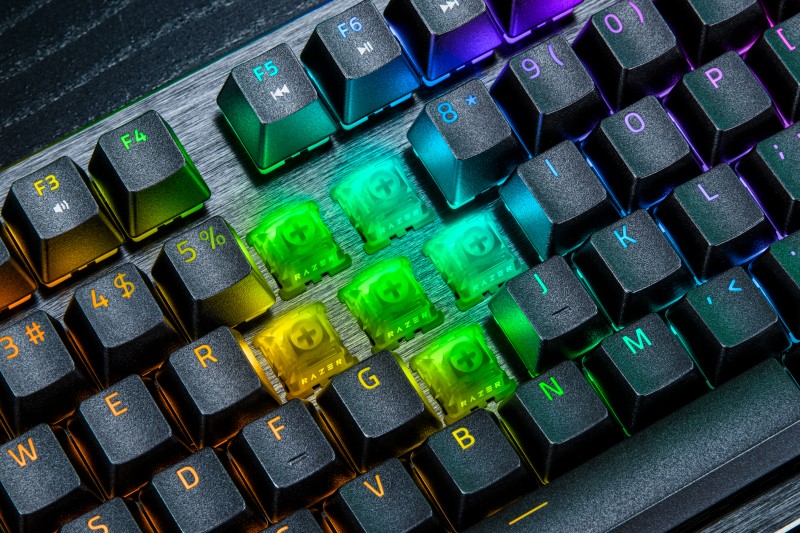 雷蛇 發布 Razer Huntsman V3 HE Magnetic 8KHz 磁軸鍵盤，提供 TKL 與 Mini 65% 兩種配置