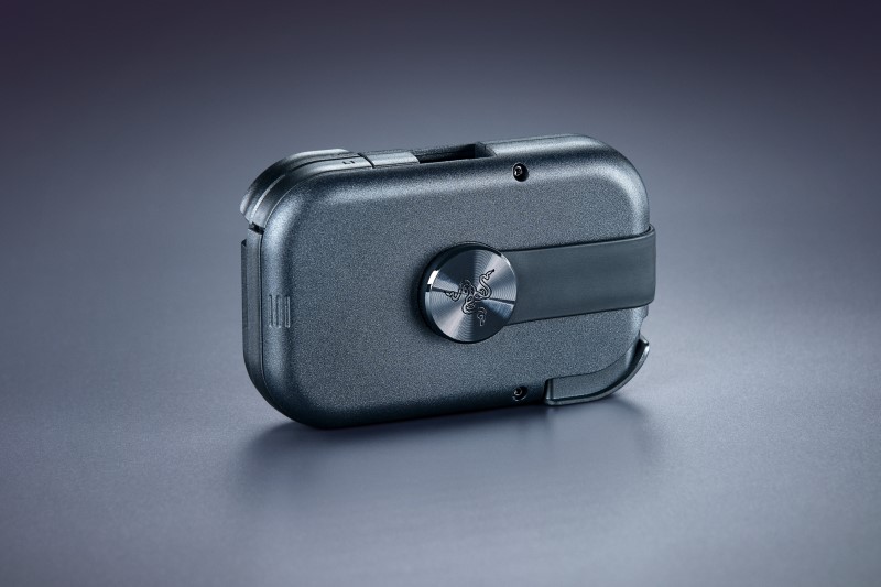 雷蛇 發布 Razer Prio 摺疊式行動遊戲控制器，支援 iPhone 與 Android 裝置 - 老貓測3C