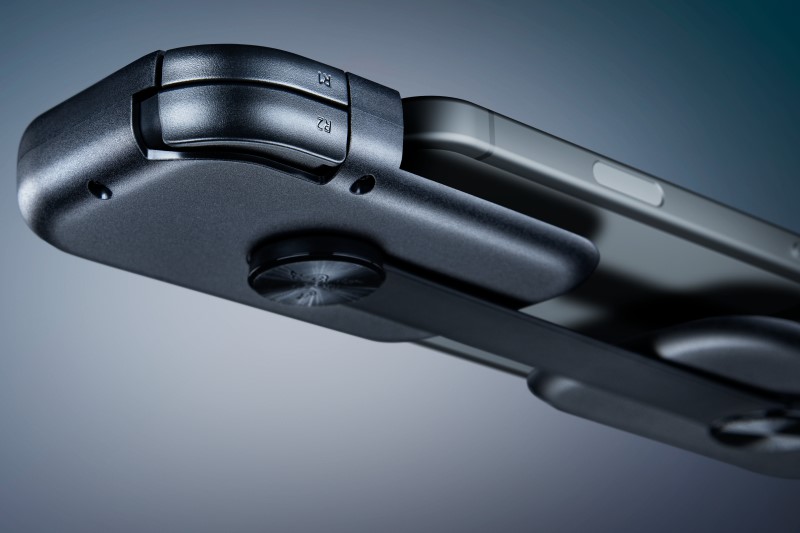 雷蛇 發布 Razer Prio 摺疊式行動遊戲控制器，支援 iPhone 與 Android 裝置 - 老貓測3C
