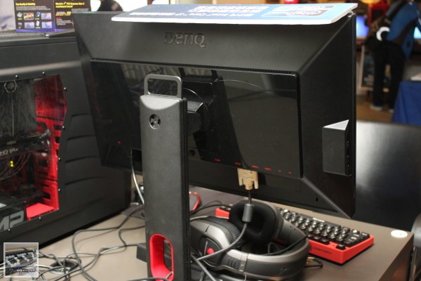 電腦王王團：Intel 遊戲效能體驗會，與CM Storm、BenQ、MSI共同體驗 - 老貓測3C