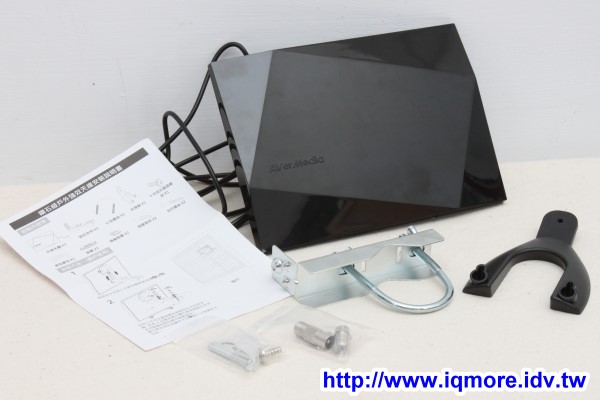 AVerMedia (圓剛) 多頻電視分享器 HomeFree Combo (F210) 評測，在家用iPad看第四台、數位電視 [影音評測] - 老貓測3C