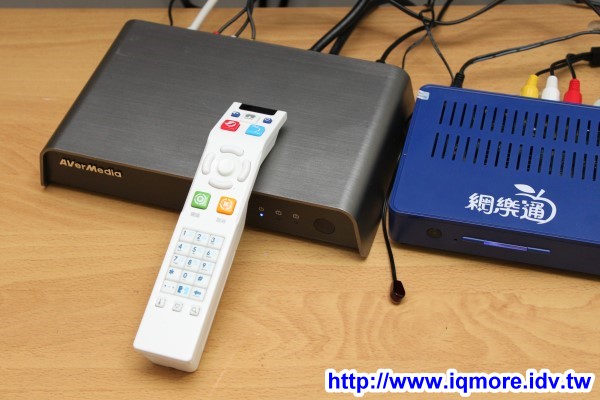 AVerMedia (圓剛) 多頻電視分享器 HomeFree Combo (F210) 評測，在家用iPad看第四台、數位電視 [影音評測] - 老貓測3C