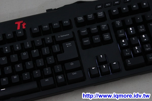 Tt eSPORTS MEKA G Unit 拓荒者 G-Unit 機械式電競鍵盤評測，跨Profile輸出巨集功能 - 老貓測3C