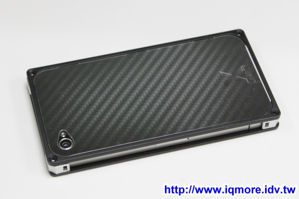 X-Change 鋁合金 iPhone4強化防護殼 評測，可個人化設計底圖 - 老貓測3C