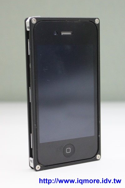 X-Change 鋁合金 iPhone4強化防護殼 評測，可個人化設計底圖 - 老貓測3C