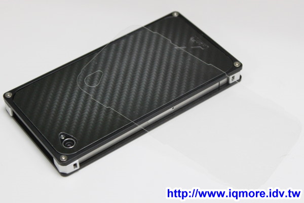 X-Change 鋁合金 iPhone4強化防護殼 評測，可個人化設計底圖 - 老貓測3C