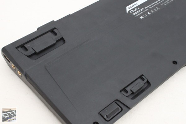 GIGABYTE Aivia Osmium 電競機械式鍵盤 Sample 工程樣品評測，提供USB 3.0埠 - 老貓測3C