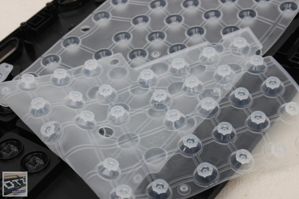 羅技 Logitech G105 薄膜式背光遊戲鍵盤 評測，3段式藍色背光與巨集功能設定 - 老貓測3C