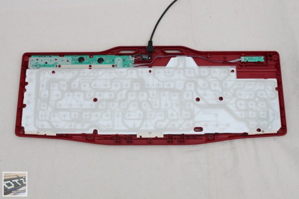 羅技 Logitech G105 薄膜式背光遊戲鍵盤 評測，3段式藍色背光與巨集功能設定 - 老貓測3C