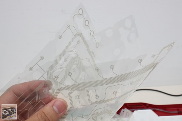 羅技 Logitech G105 薄膜式背光遊戲鍵盤 評測，3段式藍色背光與巨集功能設定 - 老貓測3C