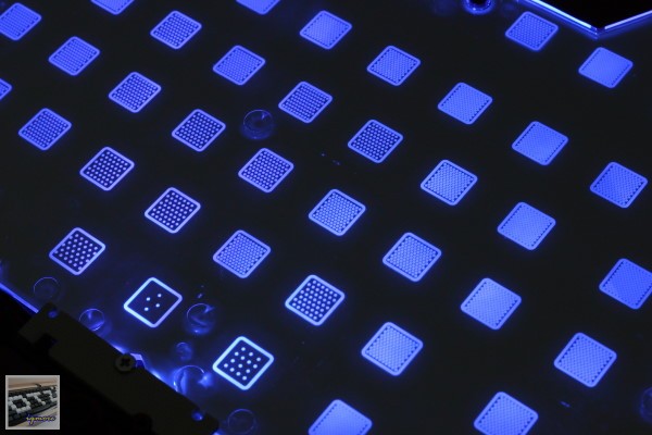 羅技 Logitech G105 薄膜式背光遊戲鍵盤 評測，3段式藍色背光與巨集功能設定 - 老貓測3C