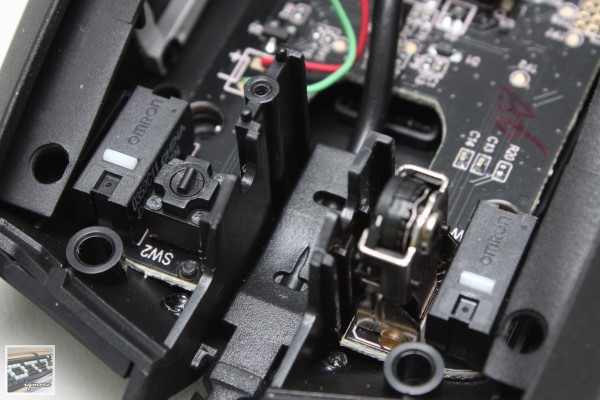 Razer Taipan 太攀皇蛇 雷射電競滑鼠 評測，採用Avago S9818擁有8200DPI - 老貓測3C