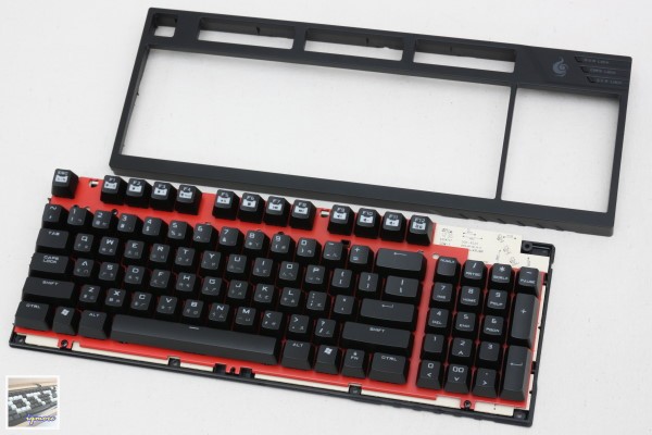 CM Storm Quick Fire TK 機械式背光電競鍵盤 評測，80%也有數字鍵區 - 老貓測3C