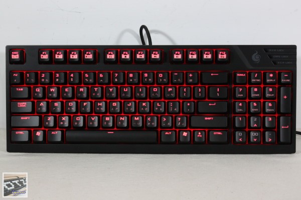 CM Storm Quick Fire TK 機械式背光電競鍵盤 評測，80%也有數字鍵區 - 老貓測3C
