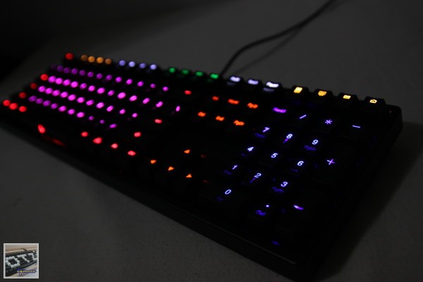 Ducky Shine 2 78 Version 多種背光與多種機械式鍵盤 搶先看，7燈8軸特別版本 - 老貓測3C