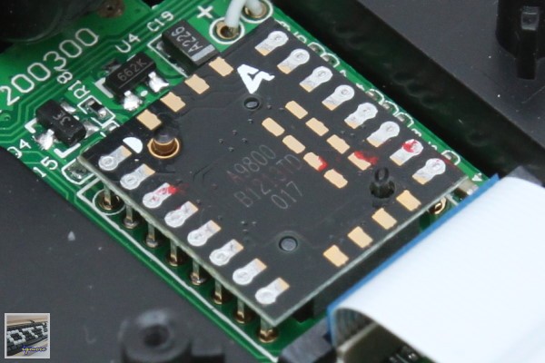 GIGABYTE Aivia Krypton 魁騰 雙底盤遊戲滑鼠 評測，可替換鐵氟龍、陶瓷鼠腳 - 老貓測3C