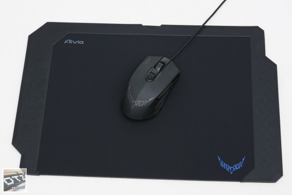 GIGABYTE Aivia Krypton 魁騰 雙底盤遊戲滑鼠 評測，可替換鐵氟龍、陶瓷鼠腳 - 老貓測3C