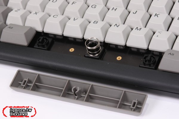 Topre Realforce 104UB-DK 電容式鍵盤 評測， 台灣限定版本 全域45g - 老貓測3C