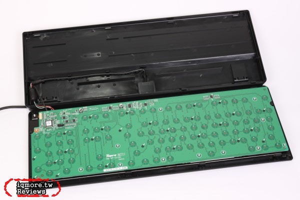 Topre Realforce 104UB-DK 電容式鍵盤 評測， 台灣限定版本 全域45g - 老貓測3C
