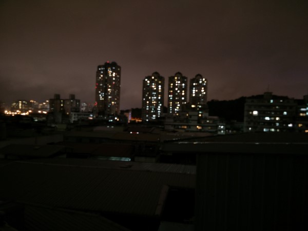 OPPO Find 7a  ( Find 7 輕裝版 ) 評測，4倍快速充電 - 老貓測3C