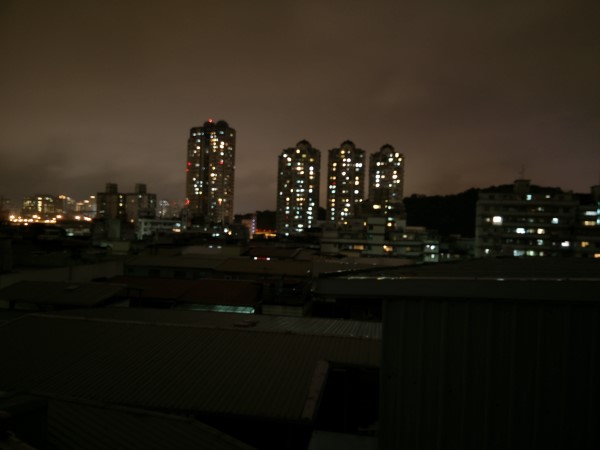 OPPO Find 7a  ( Find 7 輕裝版 ) 評測，4倍快速充電 - 老貓測3C