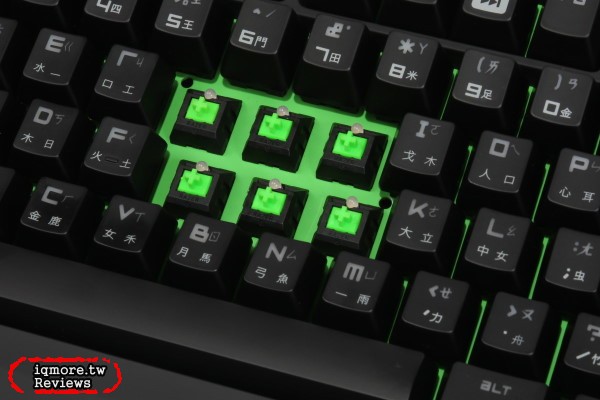 Razer Blackwidow Ultimate 2014 黑寡婦終極版 機械式電競鍵盤評測，採用Razer軸 - 老貓測3C