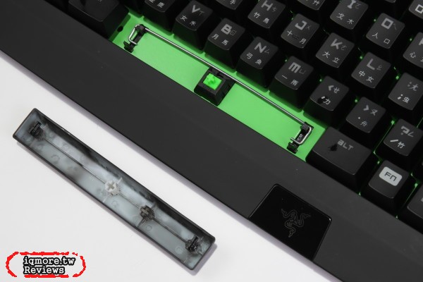 Razer Blackwidow Ultimate 2014 黑寡婦終極版 機械式電競鍵盤評測，採用Razer軸 - 老貓測3C