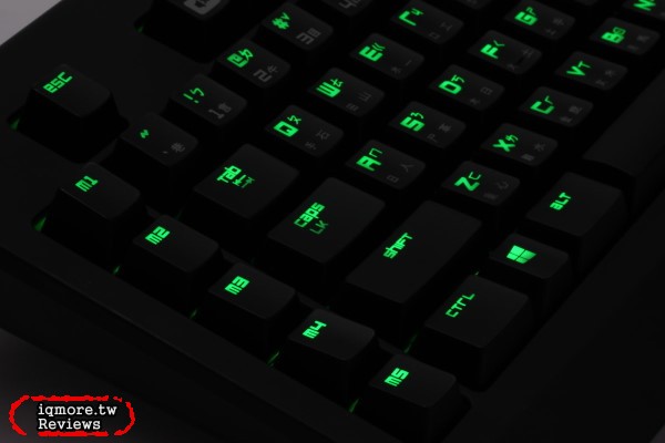 Razer Blackwidow Ultimate 2014 黑寡婦終極版 機械式電競鍵盤評測，採用Razer軸 - 老貓測3C