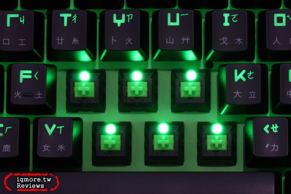 Razer Blackwidow Ultimate 2014 黑寡婦終極版 機械式電競鍵盤評測，採用Razer軸 - 老貓測3C