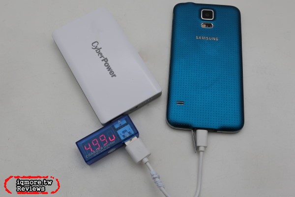 CyberPower CP5000PEG 行動電源，2.1A大電流輸出且擁有BSMI認證 - 老貓測3C