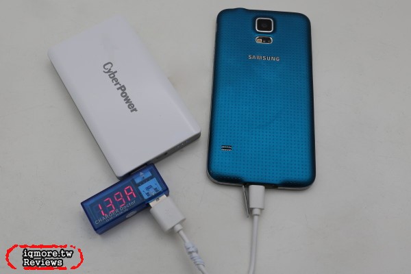 CyberPower CP5000PEG 行動電源，2.1A大電流輸出且擁有BSMI認證 - 老貓測3C