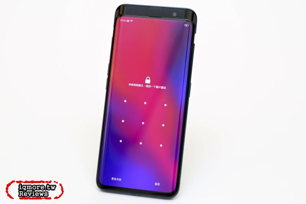 OPPO Find X 評測，鏡頭自動升降且93.8%超高螢幕佔比！ - 老貓測3C