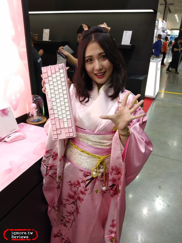 vivo V9 手機評測，萬元以下19:9比例與90%螢幕高佔比 - 老貓測3C