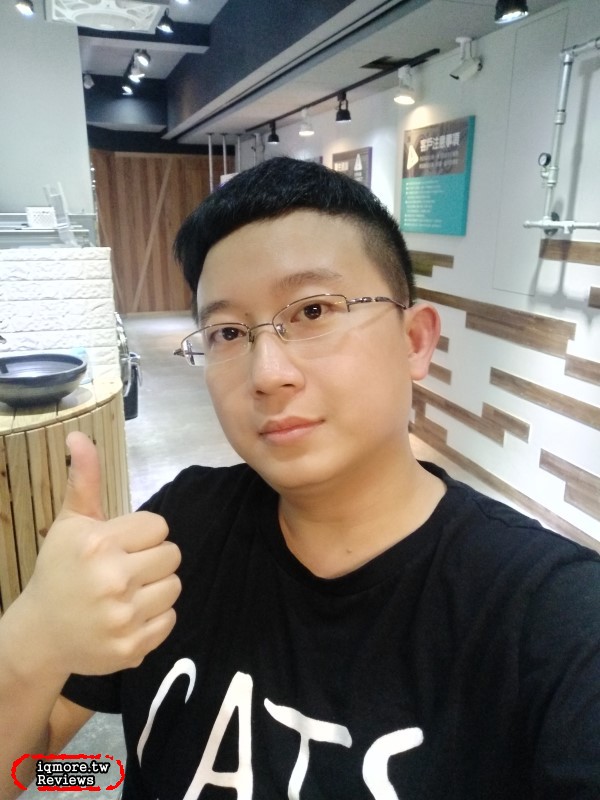 vivo V9 手機評測，萬元以下19:9比例與90%螢幕高佔比 - 老貓測3C