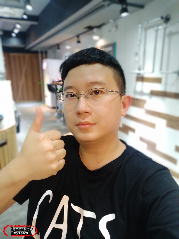 vivo V9 手機評測，萬元以下19:9比例與90%螢幕高佔比 - 老貓測3C