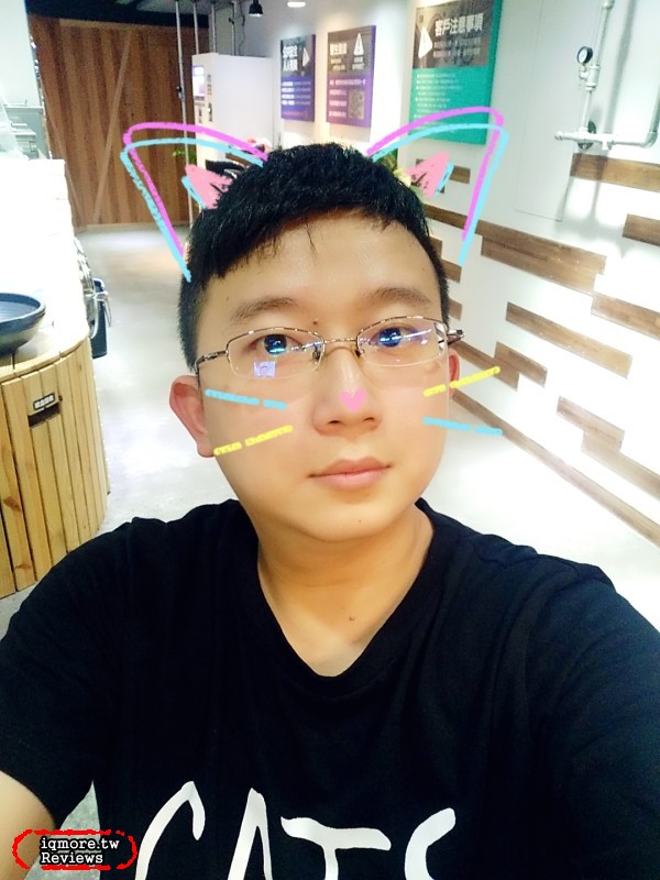 vivo V9 手機評測，萬元以下19:9比例與90%螢幕高佔比 - 老貓測3C