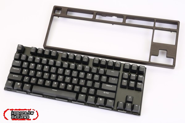 i-Rocks K67M 87鍵機械式鍵盤評測，再送限量金色15周年紀念鍵帽 - 老貓測3C
