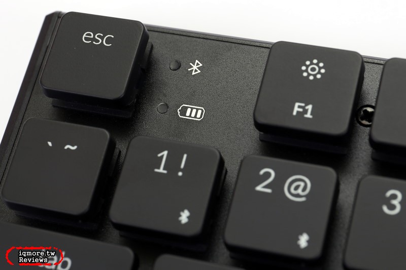 國外募資Mac超薄矮軸藍牙鍵盤進軍台灣長賣！Keychron K1 v2 極輕薄無線機械式鍵盤  拆解評測 - 老貓測3C